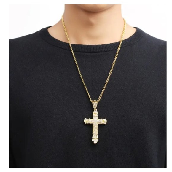 New Gold Plated Cross Pendant with Chain - Picture 3 of 5